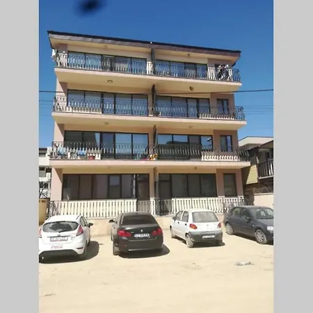 Lägenhet Lulu Mamaia Nord, 3 Minute De Plaja *